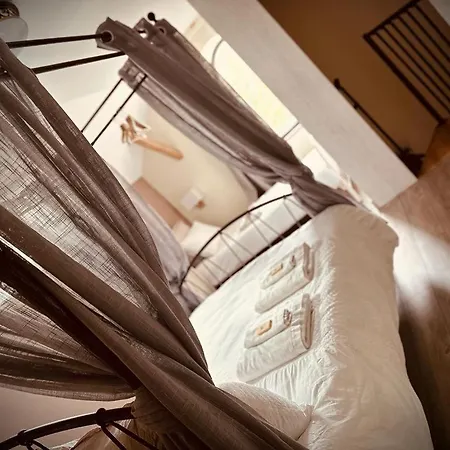 De L'archerie Classe 4 Etoiles, 9 Personnes