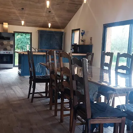 De L'archerie Classe 4 Etoiles, 9 Personnes