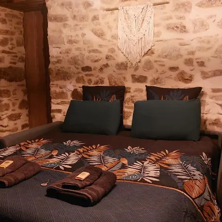 De L'archerie Classe 4 Etoiles, 9 Personnes *