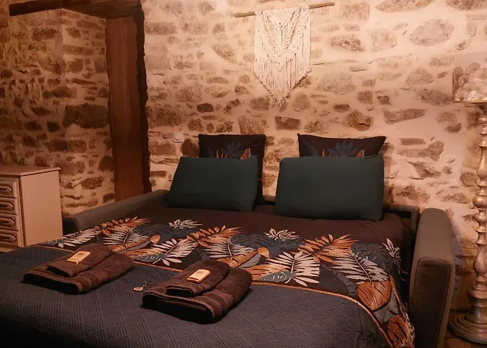 De L'archerie Classe 4 Etoiles, 9 Personnes *